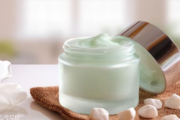 底妆搓泥怎么回事 4个原因对号入座