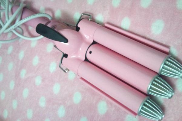 卷发棒对头发伤害大吗 卷发棒伤头发怎么办 卷发棒对头发伤害大吗 卷发棒伤头发怎么办