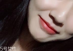 美宝莲r10是什么颜色 美宝莲r10适合黄皮吗 美宝莲r10是什么颜色 美宝莲r10适合黄皮吗