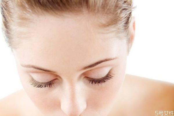 牙膏抹痘痘有用吗 牙膏对痘痘有消炎作用吗 牙膏抹痘痘有用吗 牙膏对痘痘有消炎作用吗