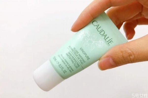 用面霜可以不用乳液吗 面霜和乳液的顺序 用面霜可以不用乳液吗 面霜和乳液的顺序