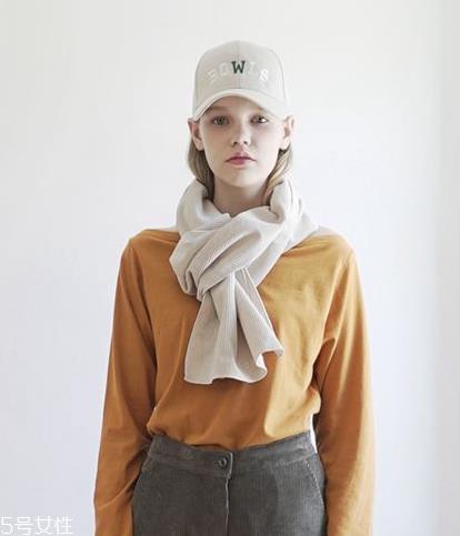 冬天围巾什么颜色好看?为你推荐经典款围巾 冬天围巾什么颜色好看?为你推荐经典款围巾