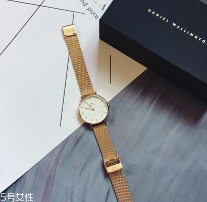 手表洗油用什么油?手表洗油用的哪种油? 手表洗油用什么油?手表洗油用的哪种油?