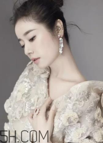 奶油杏色口红适合什么人?奶油杏子色口红适合黄皮吗? 奶油杏色口红适合什么人?奶油杏子色口红适合黄皮吗?