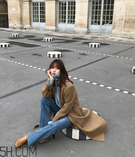 卡其色大衣怎么搭配?这样穿气质满满 卡其色大衣怎么搭配?这样穿气质满满