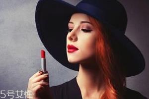 哑光口红什么颜色好看?铁锈红适合黄皮的气质色 哑光口红什么颜色好看?铁锈红适合黄皮的气质色