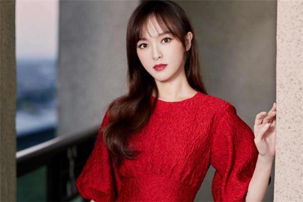 m型发际线适合什么发型 v型发际线适合什么发型