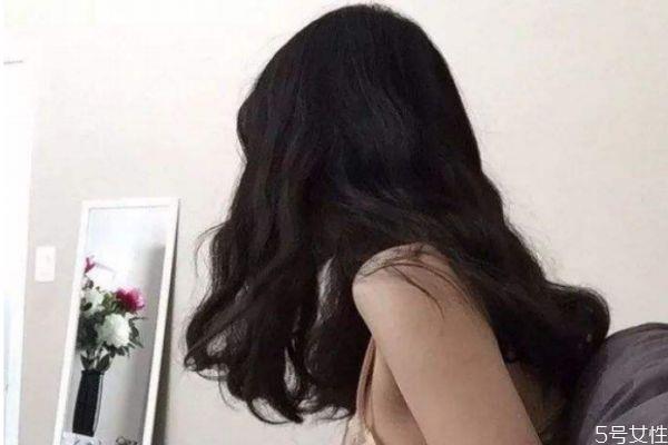 染黑发多久能褪到自然 染黑发后悔怎么快速掉色