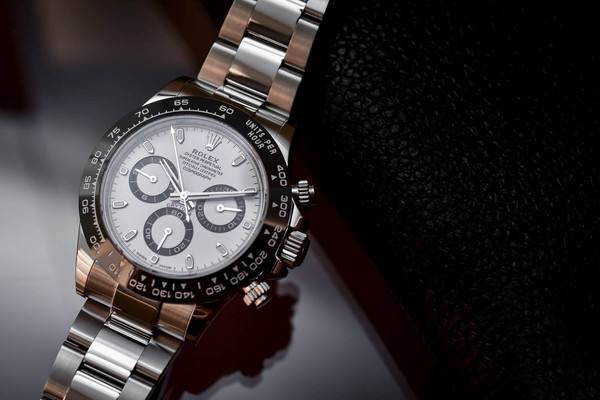 游泳手表买什么品牌好 游泳手表怎么保养 游泳手表买什么品牌好 游泳手表怎么保养