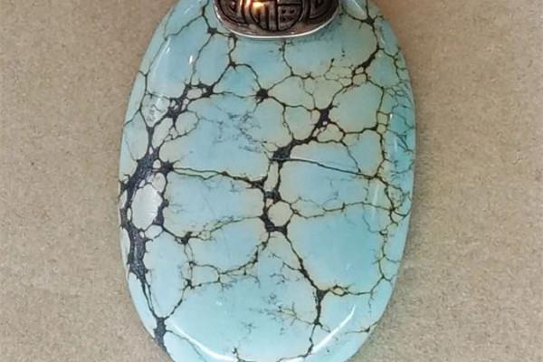 绿松石可以用橄榄油保养吗 绿松石保养方法和禁忌 绿松石可以用橄榄油保养吗 绿松石保养方法和禁忌