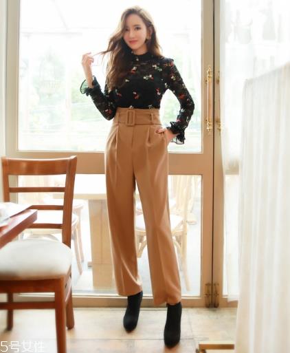 黑色蕾丝上衣怎么搭配?拒绝庸俗装扮 黑色蕾丝上衣怎么搭配?拒绝庸俗装扮