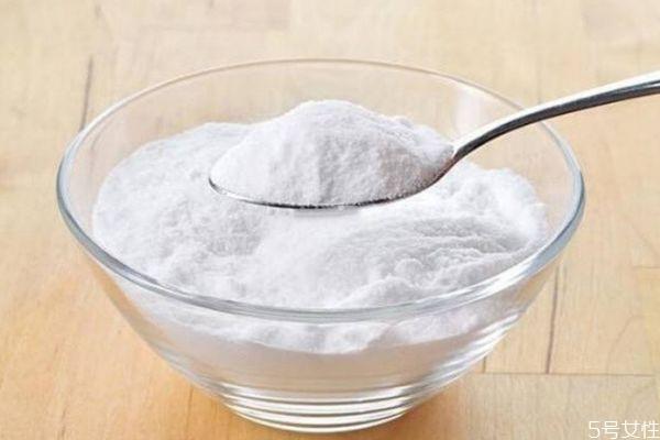 小苏打粉可以去黑头吗 小苏打去黑头怎么样 小苏打粉可以去黑头吗 小苏打去黑头怎么样