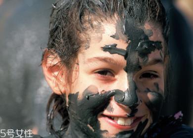 死海泥面膜哪个牌子好 死海泥面膜的作用