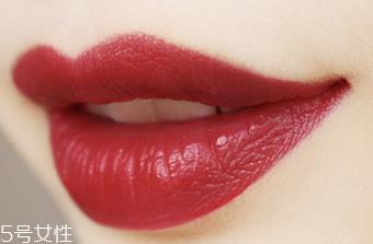 黄皮不适合什么口红?这4个色号上唇是灾难 黄皮不适合什么口红?这4个色号上唇是灾难