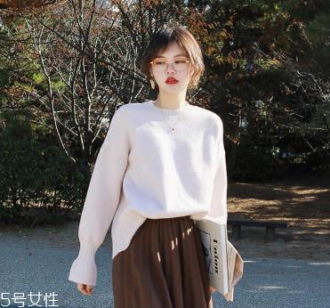 黄皮肤怎么挑选粉色衣服 黄皮肤怎么穿粉色显白