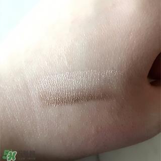 兰芝双色眼影笔怎么用?兰芝双色眼影笔使用方法