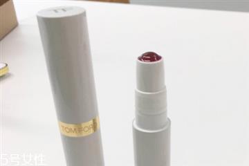 tom ford lip slick唇膏笔好看吗 tf lip slick白管唇膏试色 tom ford lip slick唇膏笔好看吗 tf lip slick白管唇膏试色