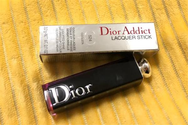 迪奥524适合素颜涂吗 迪奥524口红颜色好看吗 迪奥524适合素颜涂吗 迪奥524口红颜色好看吗