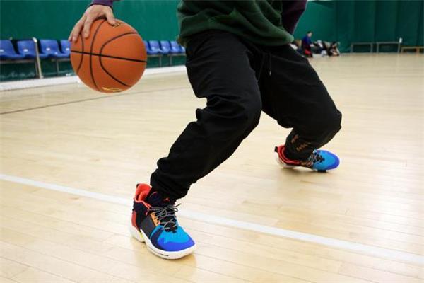 why not zero.2威少二代偏码吗 按常规尺码选购 why not zero.2威少二代偏码吗 按常规尺码选购