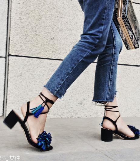 绑带鞋怎么搭配?秒变街拍女神 绑带鞋怎么搭配?秒变街拍女神