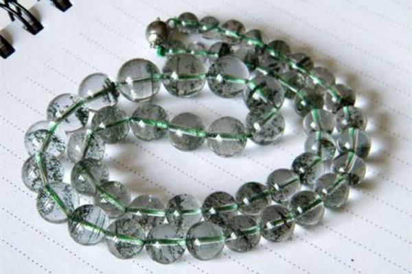 绿幽灵会越戴越绿吗 绿幽灵戴久了会有变化吗 绿幽灵会越戴越绿吗 绿幽灵戴久了会有变化吗