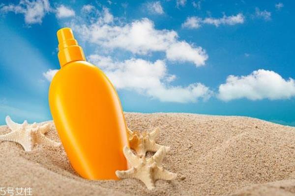 穿外套了还需要防晒吗 肤色深浅会影响防晒吗 穿外套了还需要防晒吗 肤色深浅会影响防晒吗