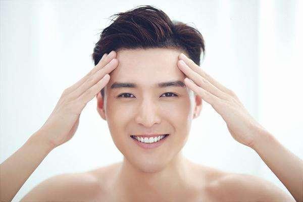 男士日常护肤步骤有哪些 让你颜值瞬间提升