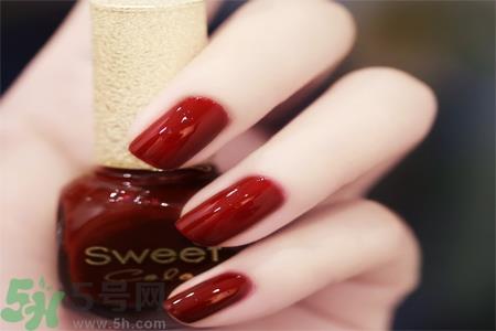 涂指甲油的坏处有什么?指甲油涂多了有哪些危害? 涂指甲油的坏处有什么?指甲油涂多了有哪些危害?