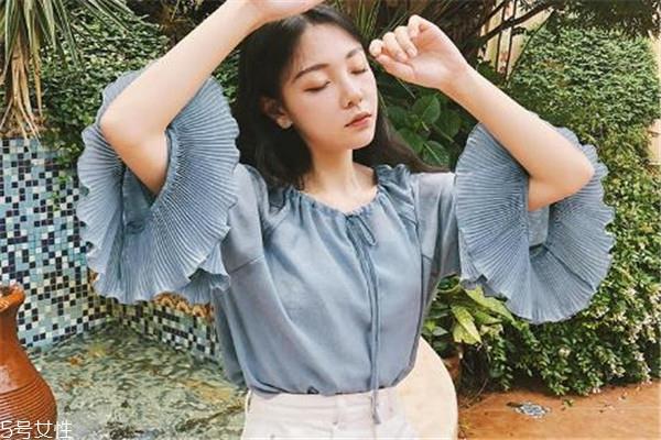 秋季复古女装搭配图片 这个秋天别具风采 秋季复古女装搭配图片 这个秋天别具风采