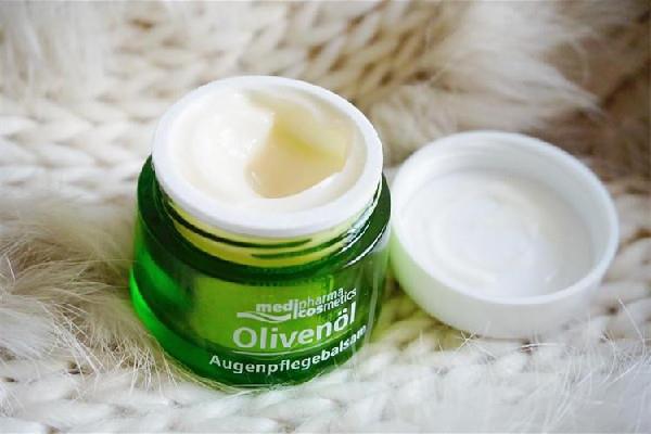 眼霜可以消黑眼圈吗 眼霜适合什么年龄段的人使用 眼霜可以消黑眼圈吗 眼霜适合什么年龄段的人使用