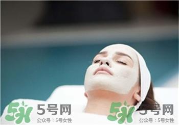 敷面膜有刺痛感是怎么回事?敷面膜有辣辣的感觉 敷面膜有刺痛感是怎么回事?敷面膜有辣辣的感觉