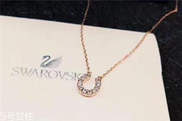 施华洛世奇马蹄项链多少钱 网红拍照必备款 施华洛世奇马蹄项链多少钱 网红拍照必备款