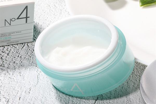 面霜每天都要用吗 用完乳液还需要用面霜吗 面霜每天都要用吗 用完乳液还需要用面霜吗