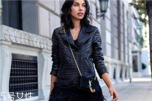 羽毛裙怎么搭配?浪漫飘逸造型首选 羽毛裙怎么搭配?浪漫飘逸造型首选