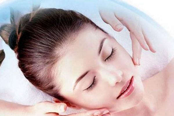 面部排毒的好处和功效 面部排毒祛痘的方法 面部排毒的好处和功效 面部排毒祛痘的方法