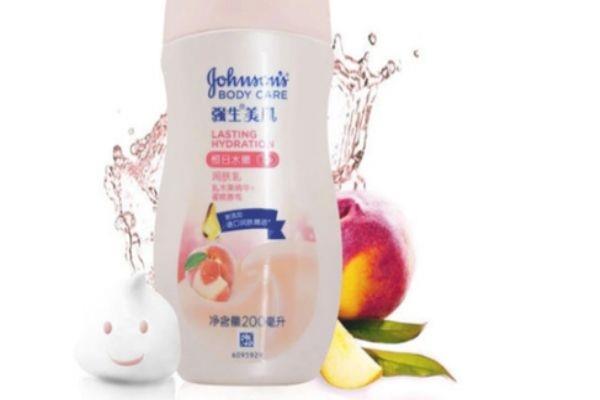 润肤露擦脸会怎么样 润肤露和润肤霜有什么区别 润肤露擦脸会怎么样 润肤露和润肤霜有什么区别