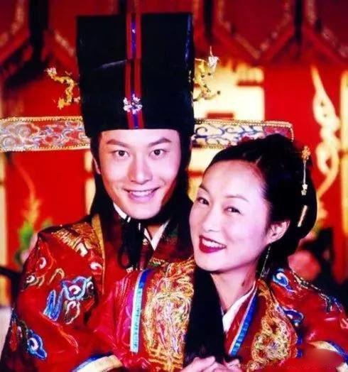 六位扮演过秋香的女星,巩俐只能排第二,第一隐退娱乐圈数年