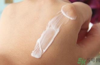 雅诗兰黛万能面霜多少钱?雅诗兰黛万能面霜专柜价格 雅诗兰黛万能面霜多少钱?雅诗兰黛万能面霜专柜价格