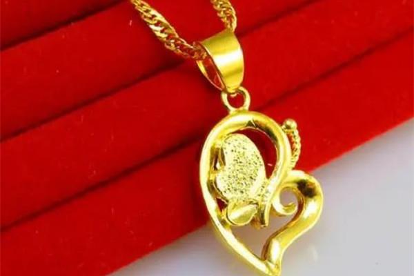 黄金吊坠用什么样的挂绳好看 黄金吊坠可以配红绳吗 黄金吊坠用什么样的挂绳好看 黄金吊坠可以配红绳吗