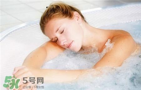 洗澡前敷面膜还是洗澡后?洗澡前敷面膜好吗?