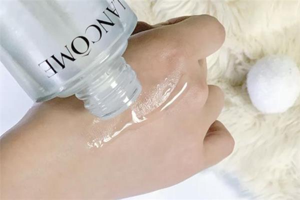 兰蔻极光水怎么用 兰蔻极光水孕妇能用吗 兰蔻极光水怎么用 兰蔻极光水孕妇能用吗