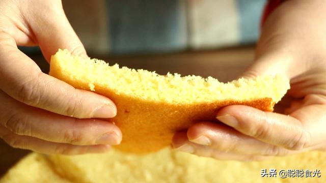 平底锅做蛋糕简单做法只用鸡蛋(用平底锅就能轻松做蛋糕) 8