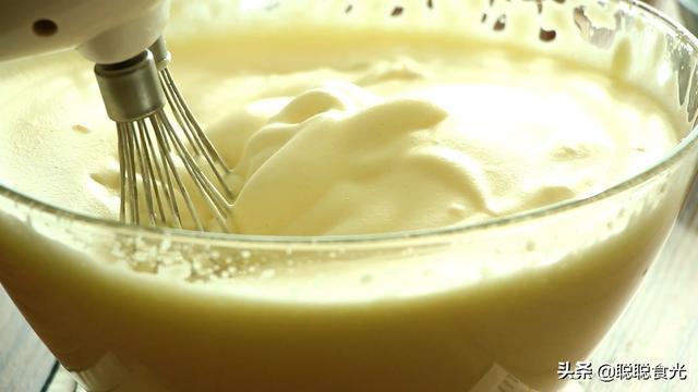 平底锅做蛋糕简单做法只用鸡蛋(用平底锅就能轻松做蛋糕) 3