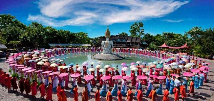 傣族园，全称西双版纳傣族园，位于中国云南省西双版纳橄榄坝