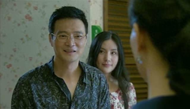 他是左永邦,他又是张亮忠,其实他还是《如懿传》的导演