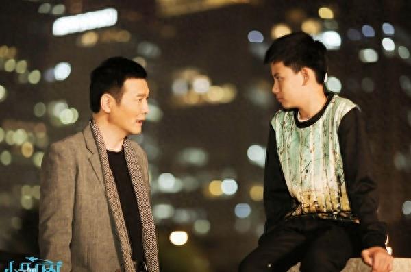 他是左永邦,他又是张亮忠,其实他还是《如懿传》的导演