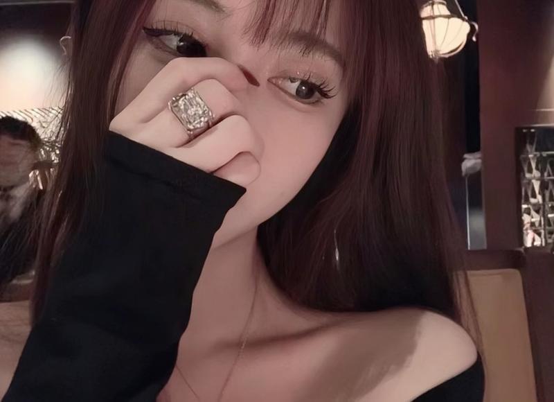 离婚后妈妈生了重病,爸爸有义务帮助妈妈看病吗 离婚后妈妈生了重病,爸爸有义务帮助妈妈看病吗