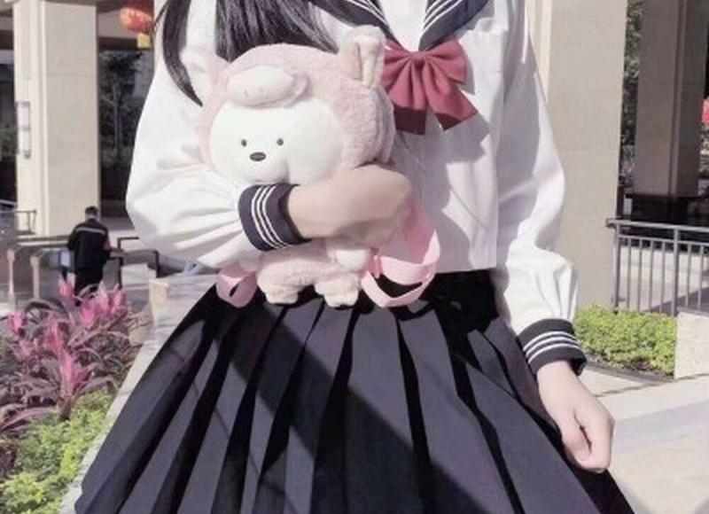 女生刚分手后适合追吗，喜欢的女孩子刚和前男友分手