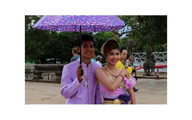 抖音热榜案牍婚庆(抖音案牍成婚) 抖音热榜案牍婚庆(抖音案牍成婚)