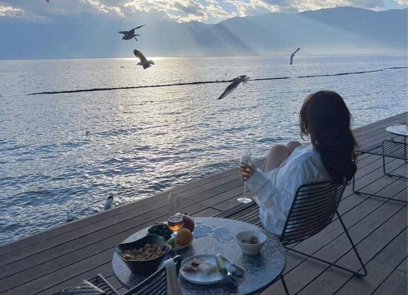 乳腺癌早期有哪些表现 乳腺增生与乳腺癌有什么关系